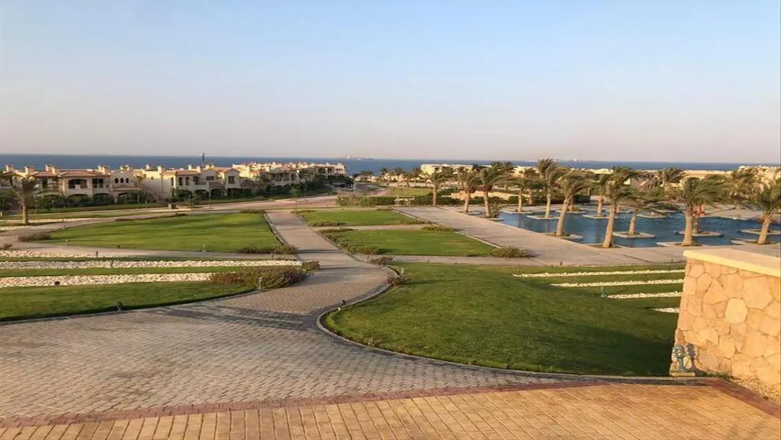 Luxury Villa Overlooking Lakes in La Vista 6, Sokhna