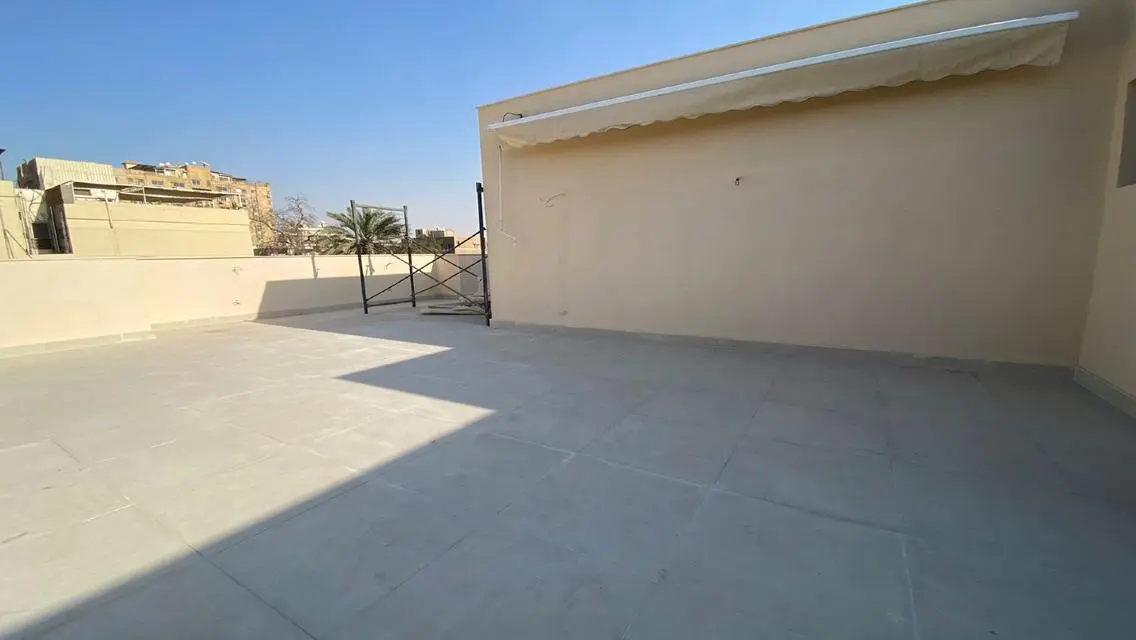 روف للإيجار في سرايات المعادي