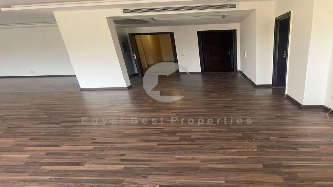 فوري بأفضل سعر شقة في كمبوند جوار فيو حمام سباحة.