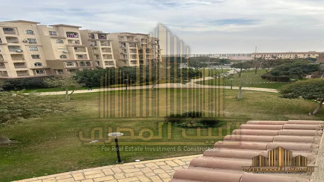 شقه للبيع فى مدينتى B3 مساحه 200م فيو جاردن