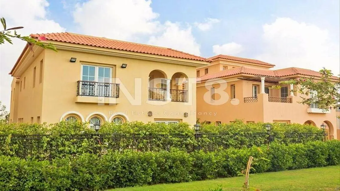 Lowest price, Luxury villa for sale in Hyde Park