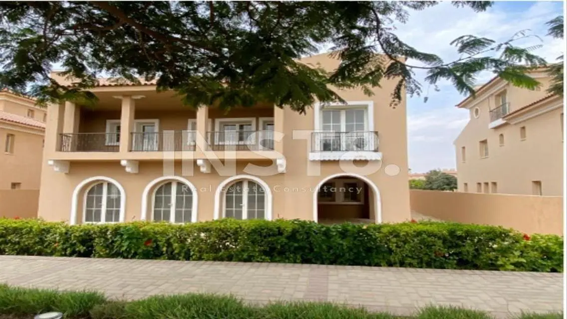 Lowest price, Luxury villa for sale in Hyde Park