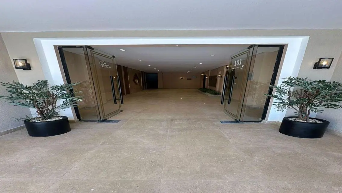 Ready to move finished apartment + Special Price