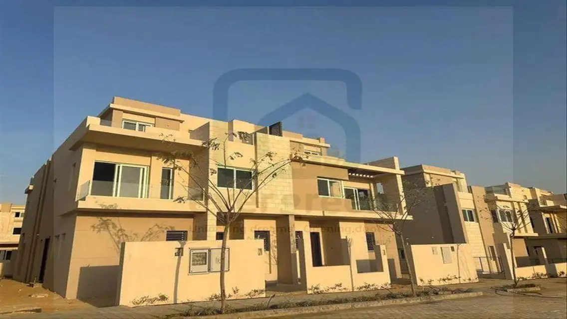Own TwinHouse in HydePark with 10%DP over 8Y