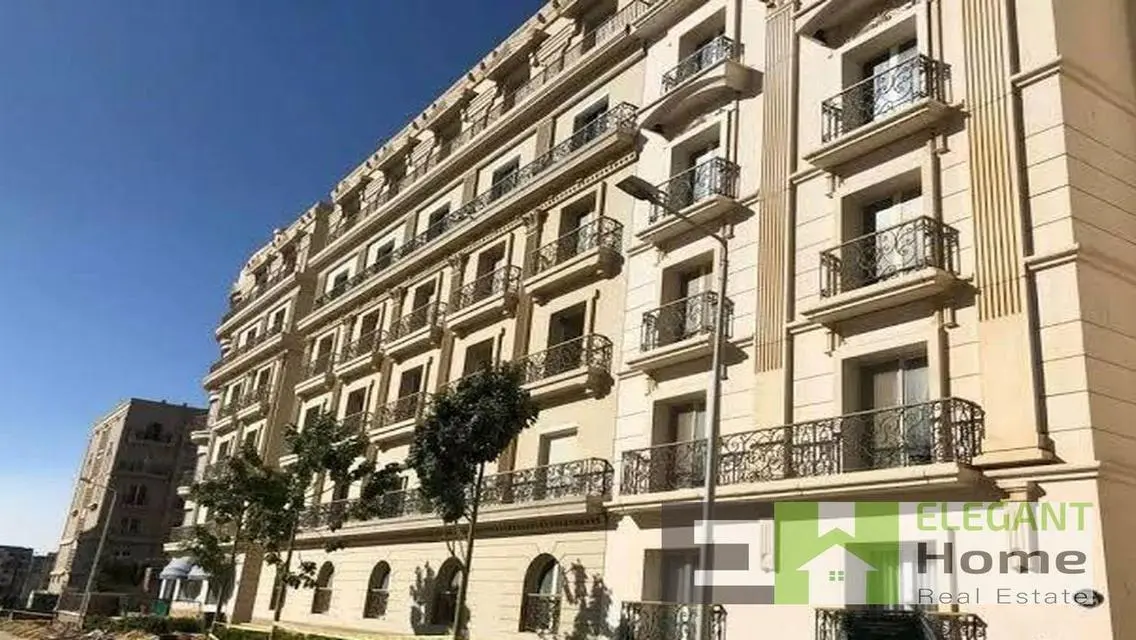 ستوديو بيع في هايد بارك سنتر فيل موقع مميز