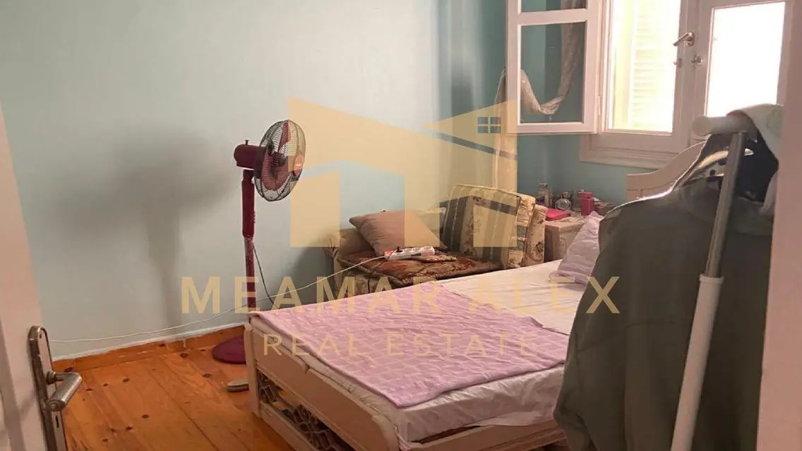 شقة مميزه للبيع في210م  كفر عبده امير البحار 