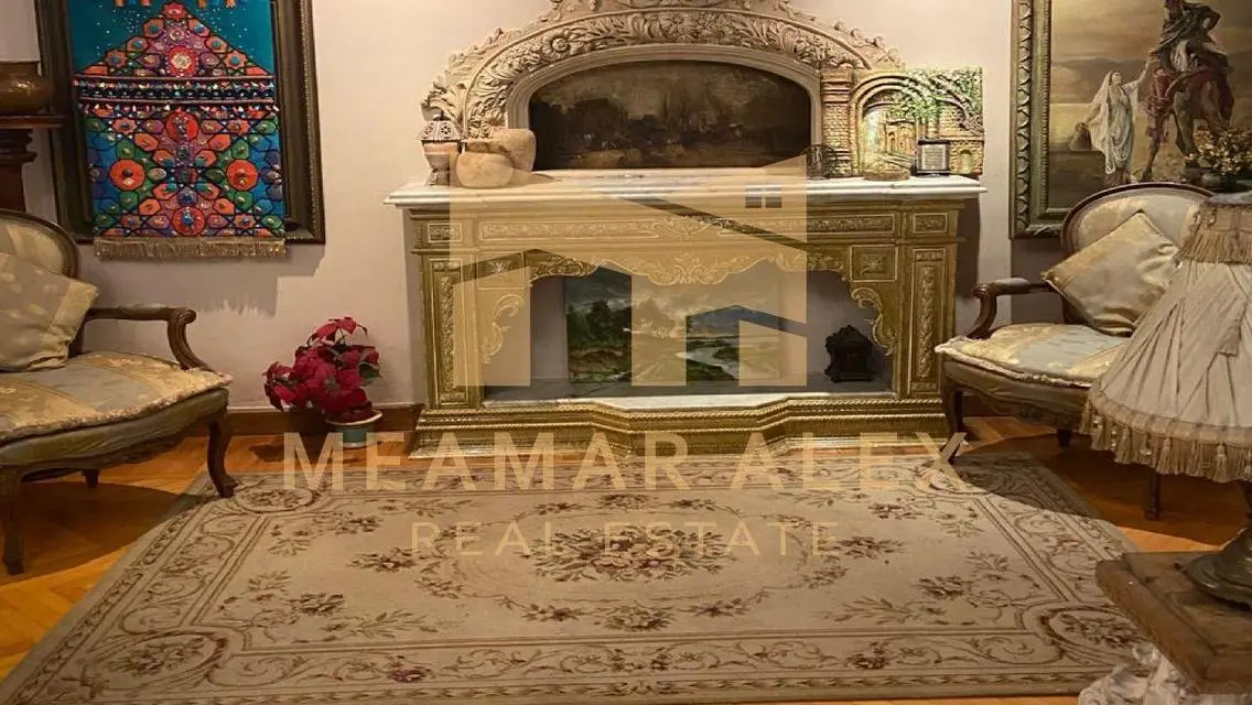 شقة مميزه للبيع في210م  كفر عبده امير البحار 