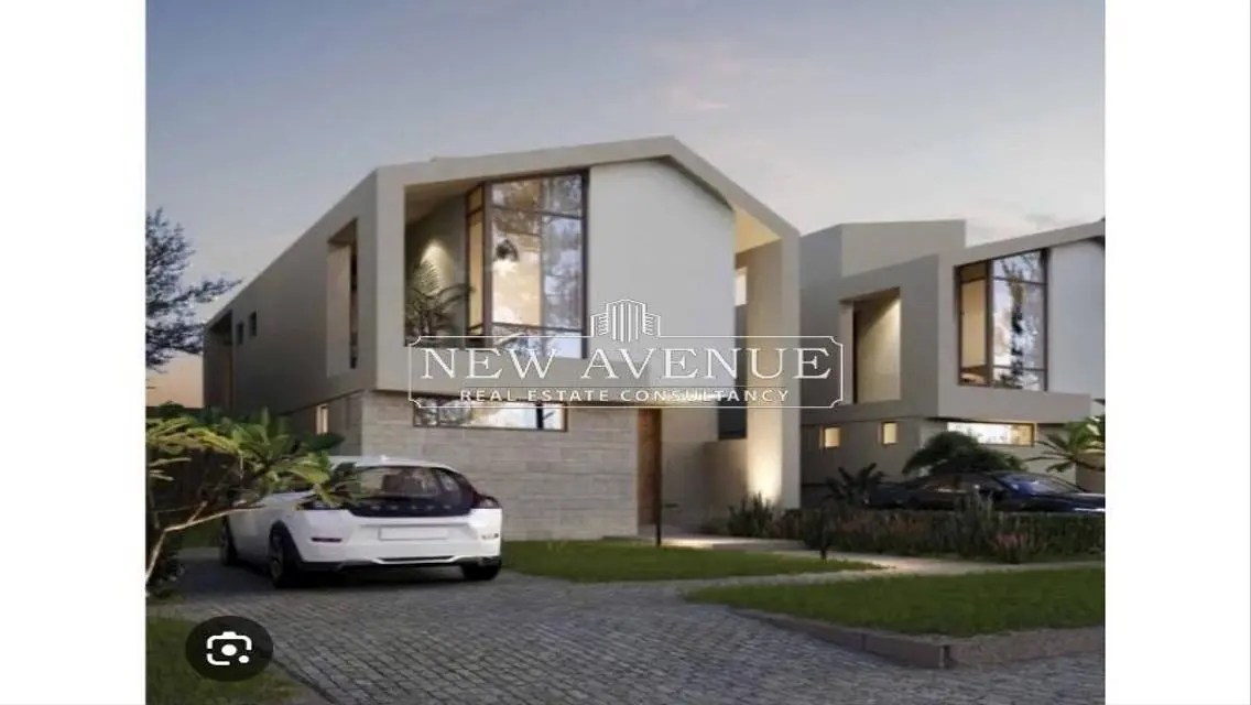 Duplex Fully finished and very prime location