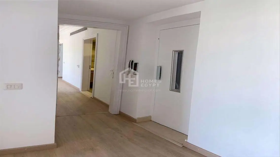 Brand New First Use City Villa for Rent in Westown