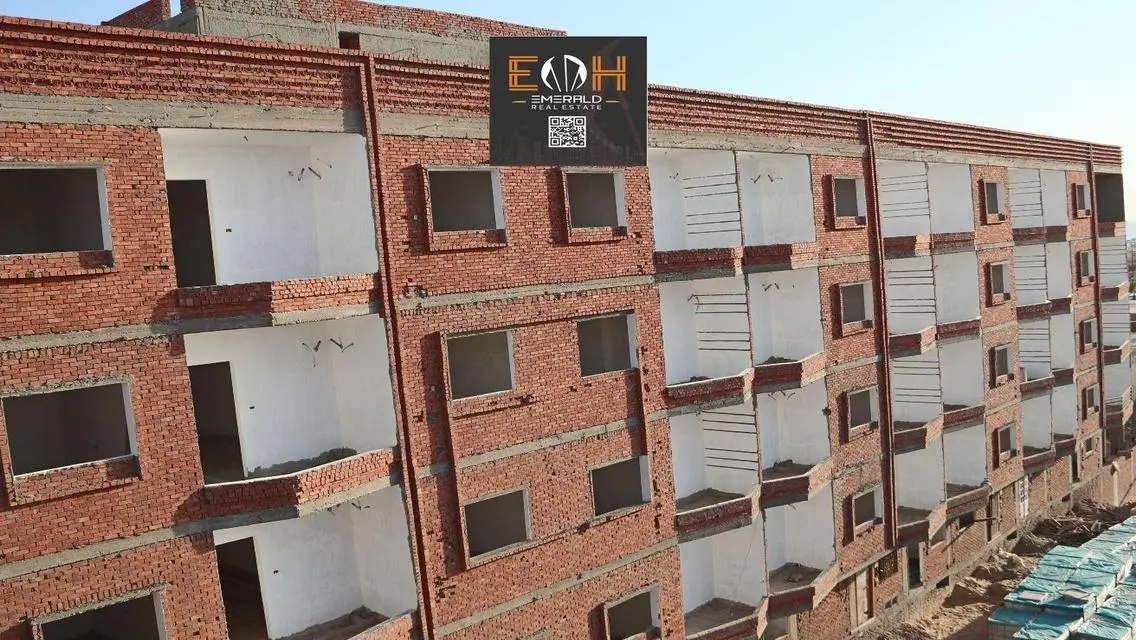 Luxury Apartment for Sale with Lake View