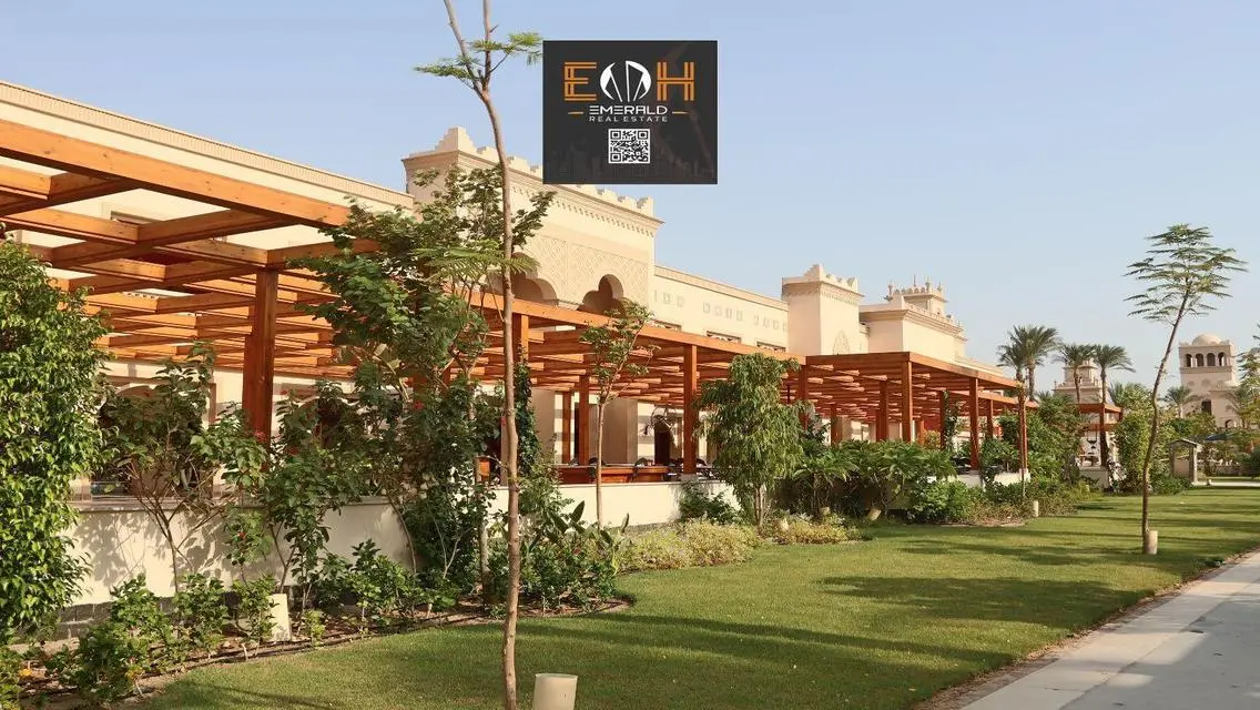 Luxury Apartment for Sale with Lake View