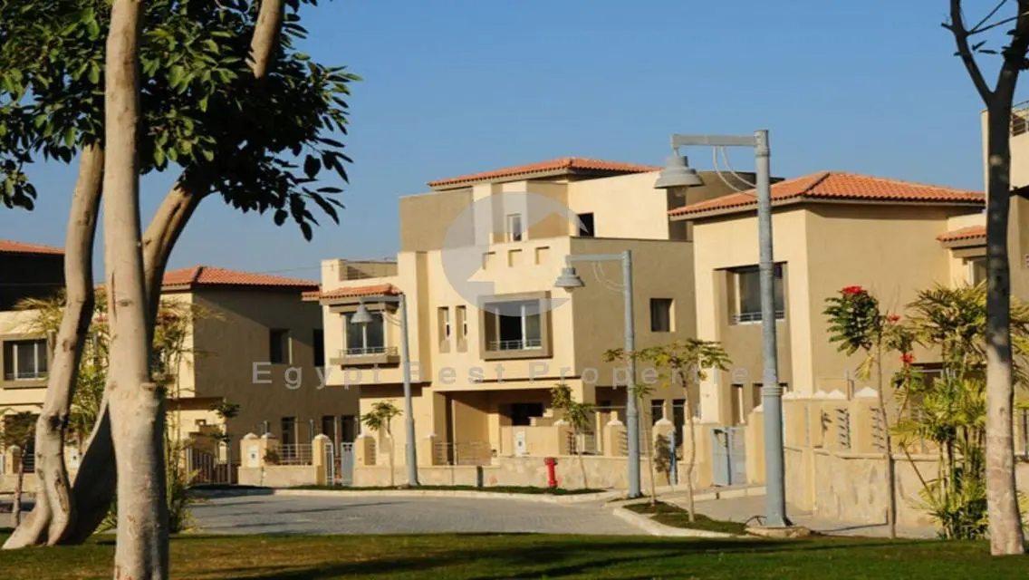 تاون هاوس كورنر كامل التشطيب بمقدم 5% في بامبو 3