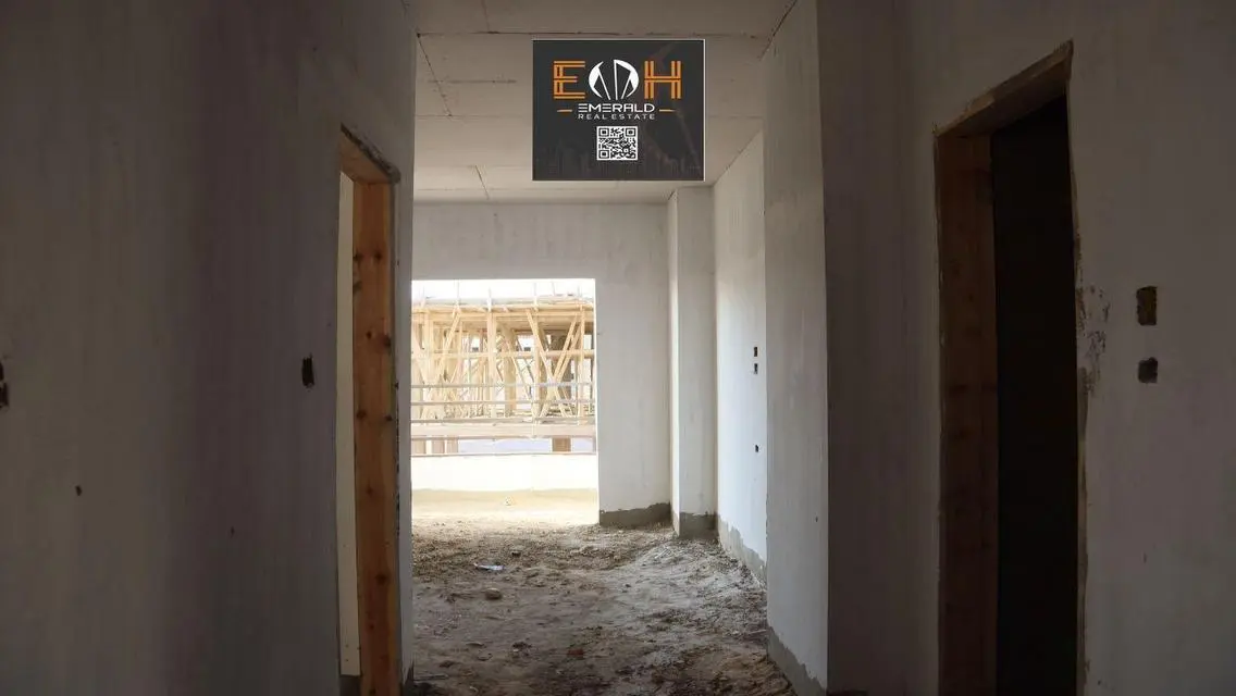Luxury Property with All Amenities in a Prime Location