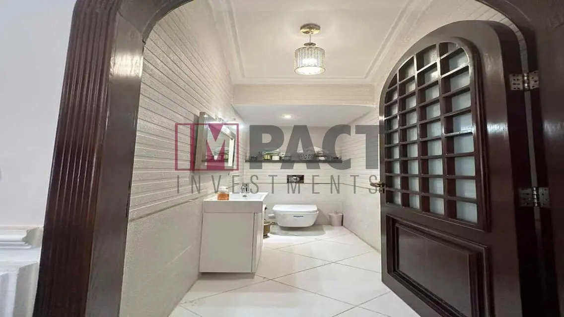 villa Twin prime location in lavista with Dp, INST