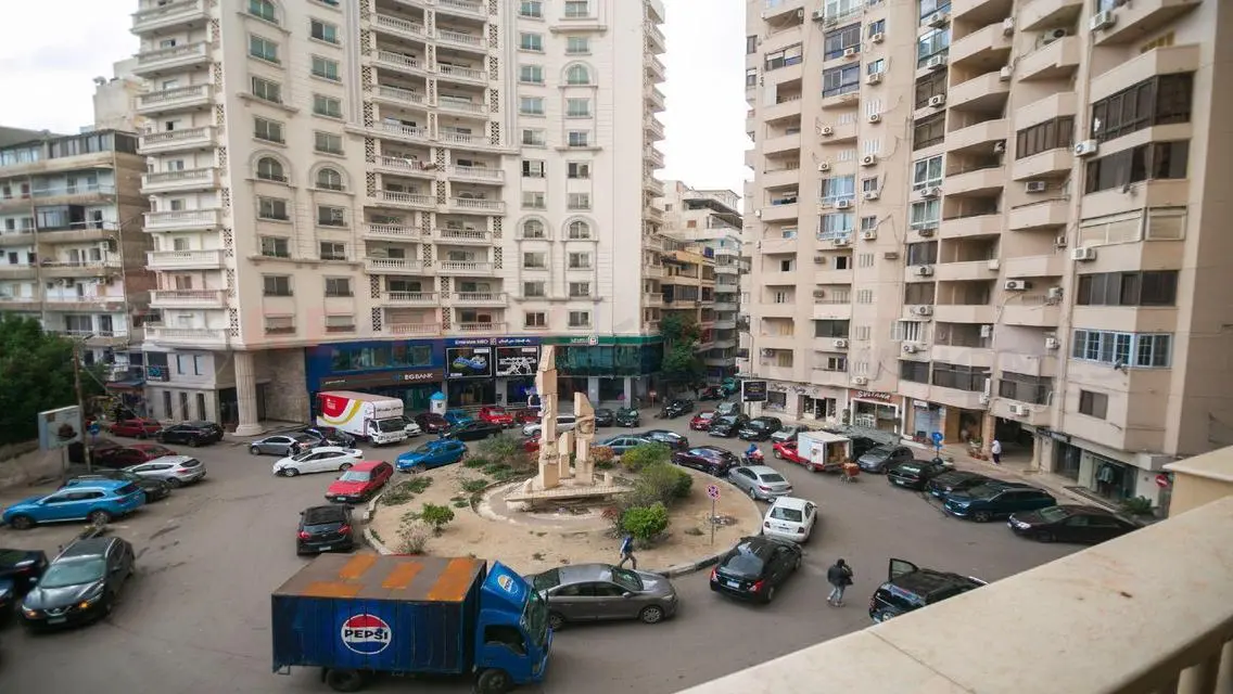 شقة فاخرة بمساحة 100 متر للبيع