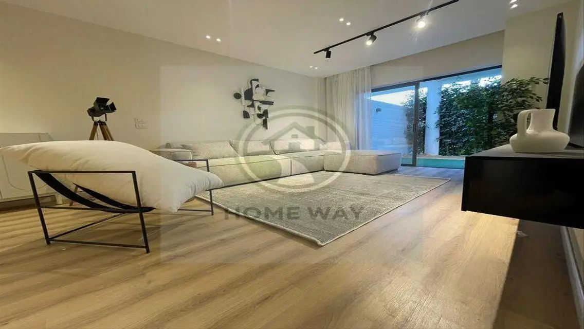 prime location furnished apartment with garden