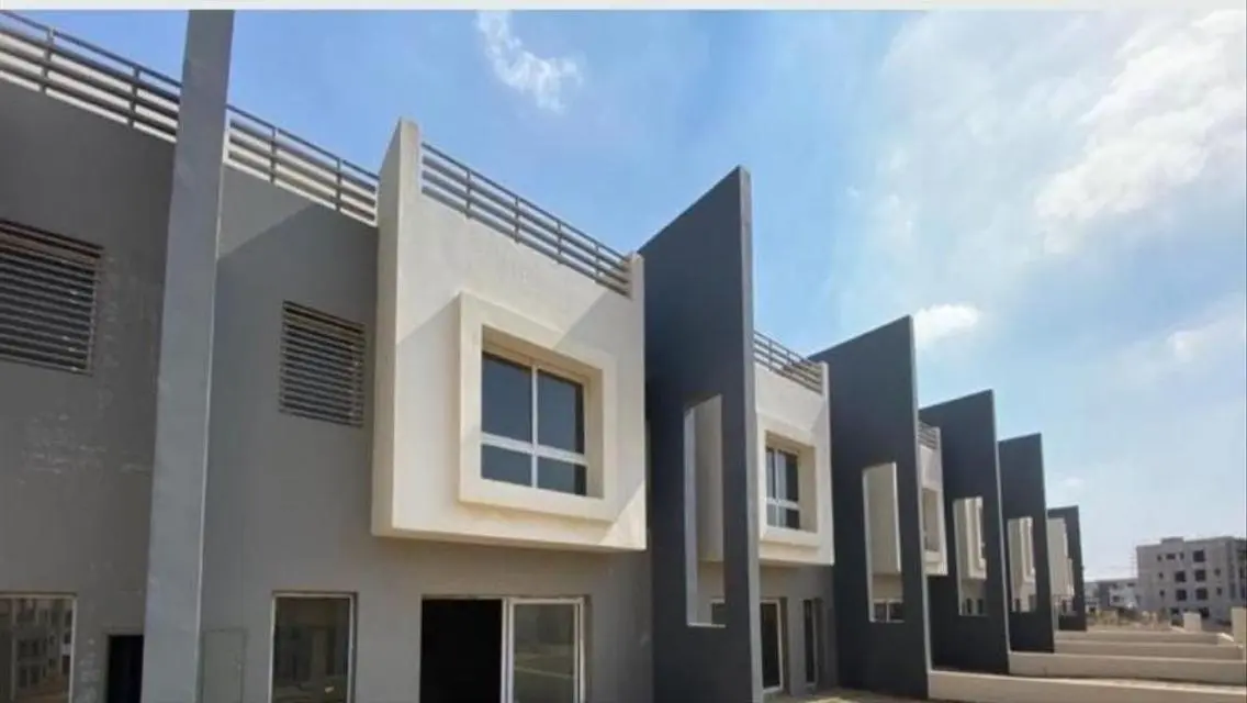 standalone for sale in Hyde park 5% DP over 10Y