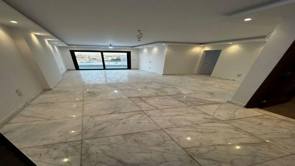 1BED fullyfinished &amp; AC&#39;S  perfect for invest.