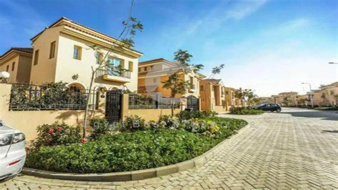 Townhouse with Hyde Park with lowest down payment