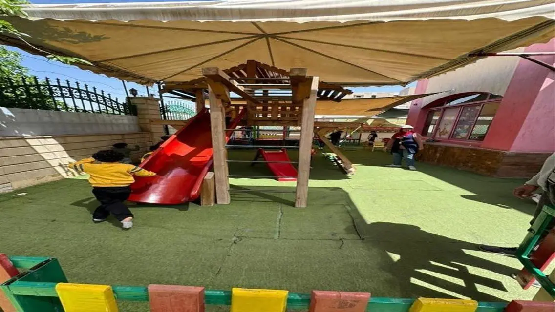 Nursery Licensed with Pool + A/Cs rented 860 m