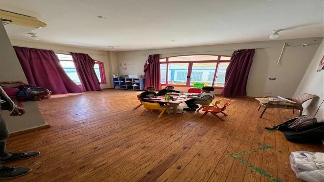 Nursery Licensed with Pool + A/Cs rented 860 m