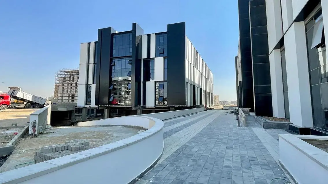 Fully Finished Office|650Sqm|For Rent|Hyde park