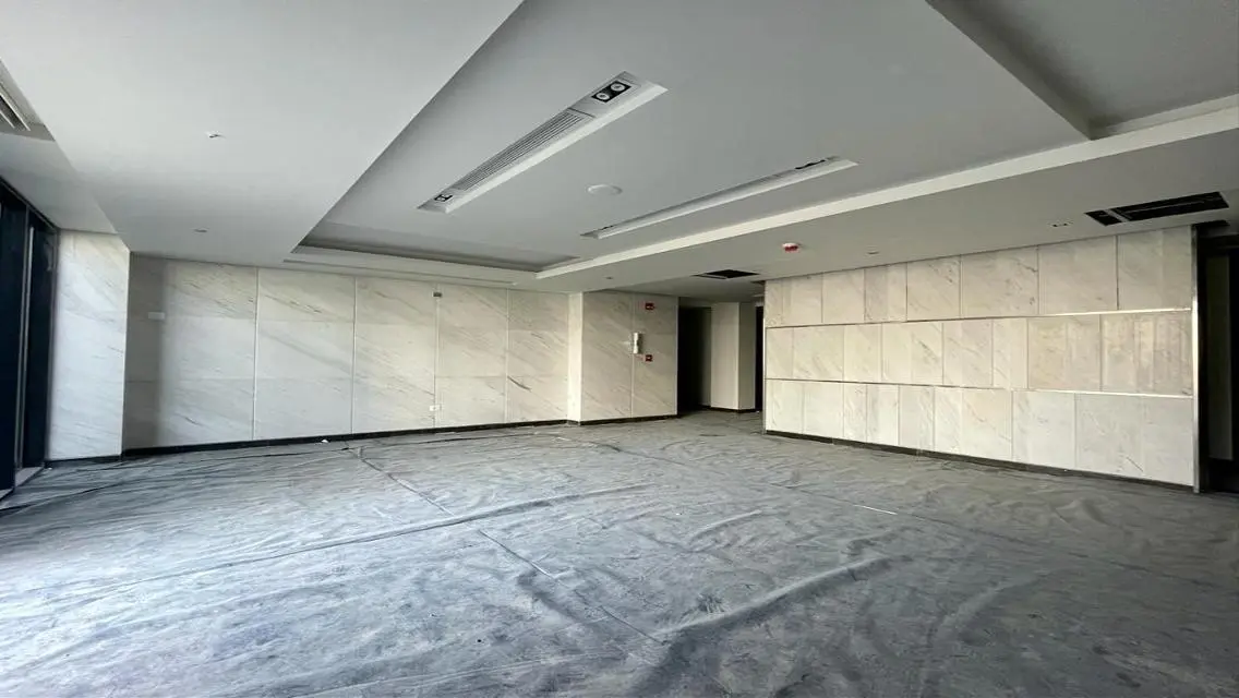 Fully Finished Office|650Sqm|For Rent|Hyde park