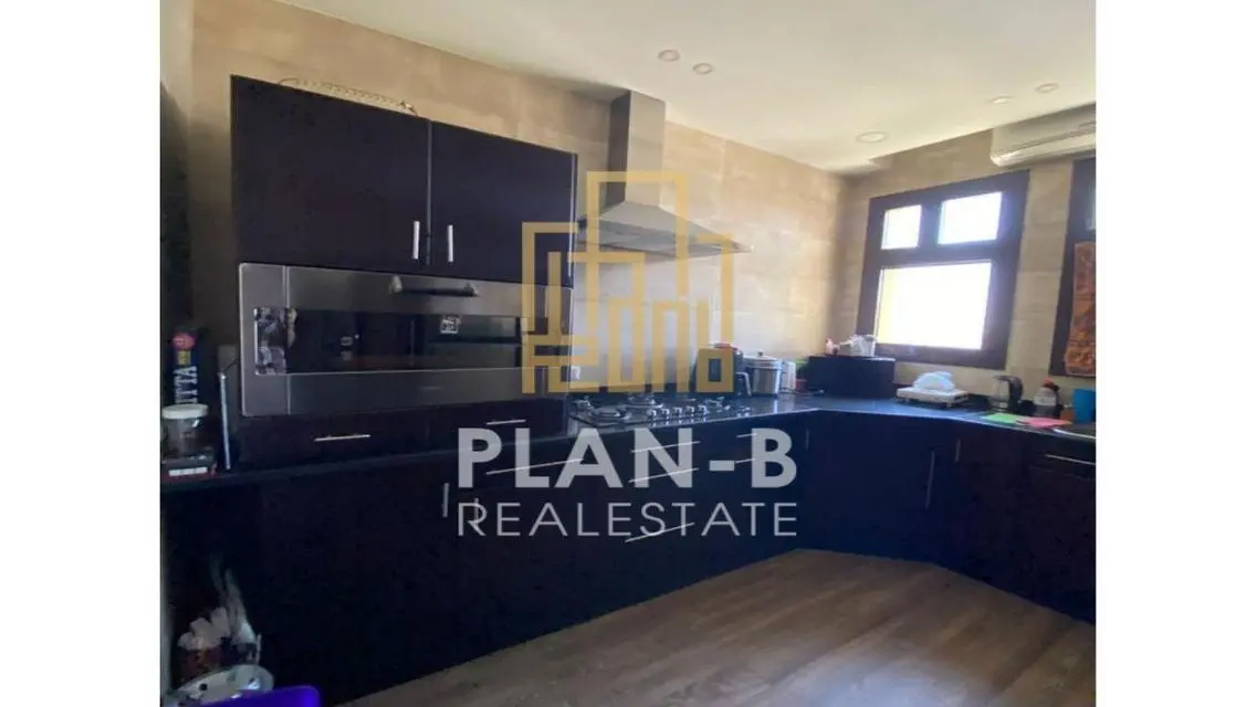 For rent penthouse with internal stairs in Casa
