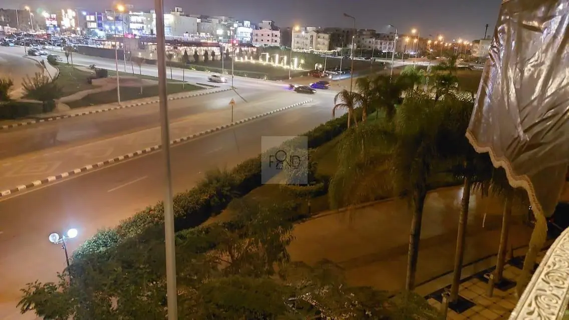 300م شقة للايجار بالمطبخ والتكيفات بنفسج فيلات