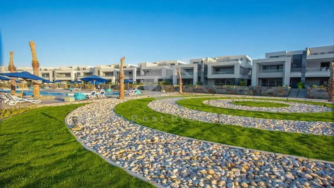 شقة في الجولدن سكوير بمقدم 3% واقساط علي 10 سنين!