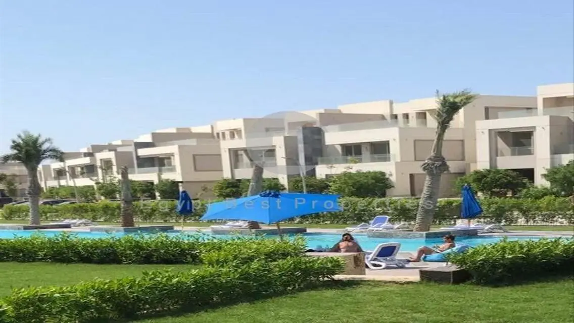 شقة في الجولدن سكوير بمقدم 3% واقساط علي 10 سنين!
