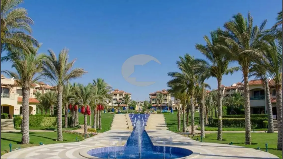 شقة في الجولدن سكوير بمقدم 3% واقساط علي 10 سنين!