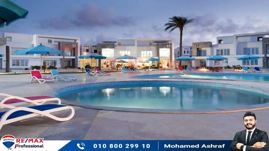 شاليه في قلب راس الحكمه مشروع  sea view بخصم 50 %