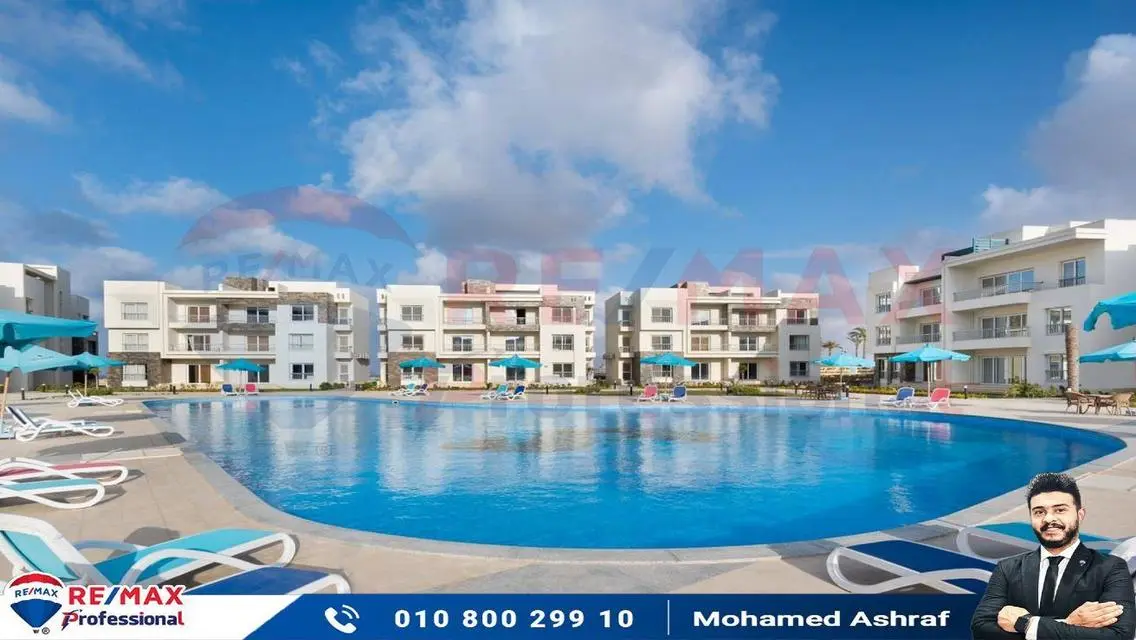 شاليه في قلب راس الحكمه مشروع  sea view بخصم 50 %