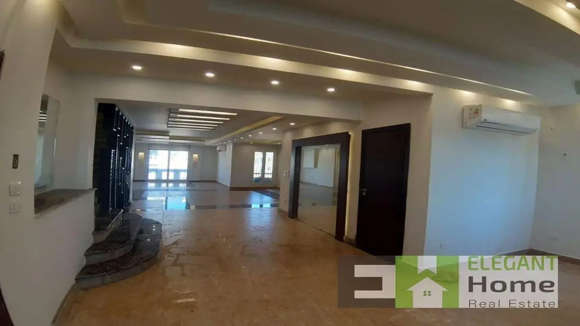 Semi furnished I-villa roof for rent in MVHP