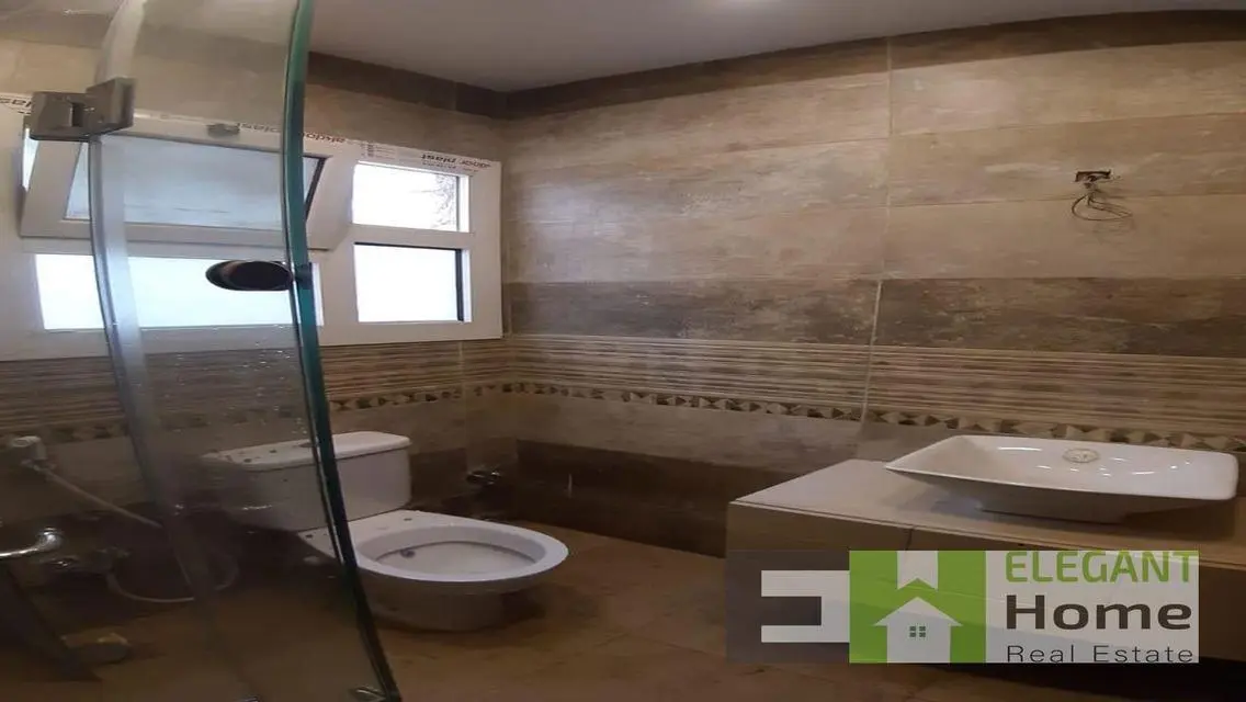 Semi furnished I-villa roof for rent in MVHP