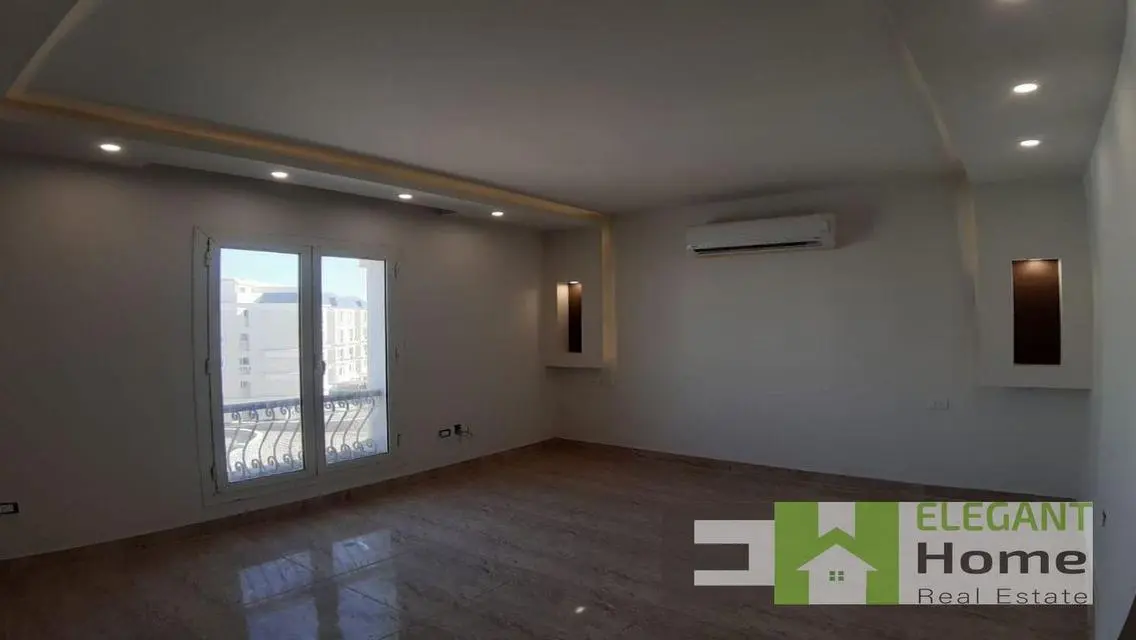Semi furnished I-villa roof for rent in MVHP