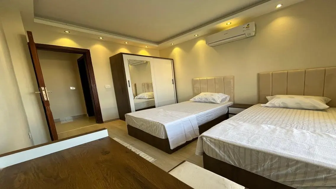 Luxury 2bedrooms with master room on garden view