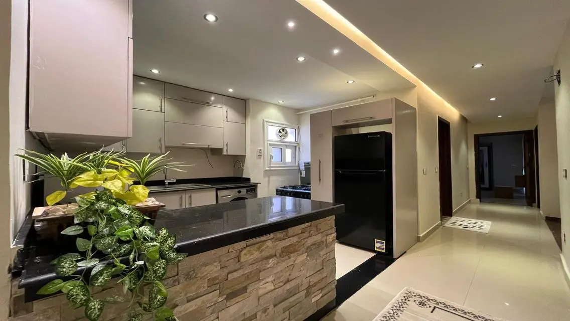 Luxury 2bedrooms with master room on garden view