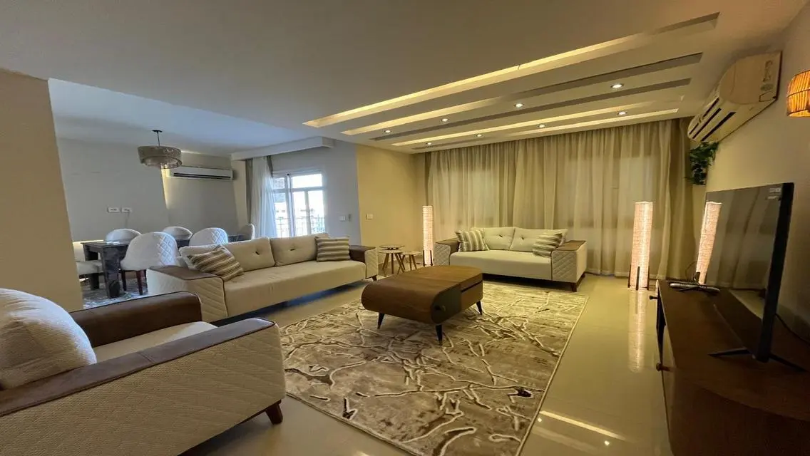 Luxury 2bedrooms with master room on garden view