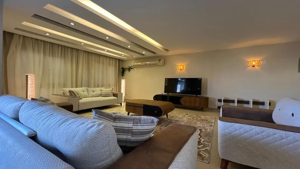 Luxury 2bedrooms with master room on garden view