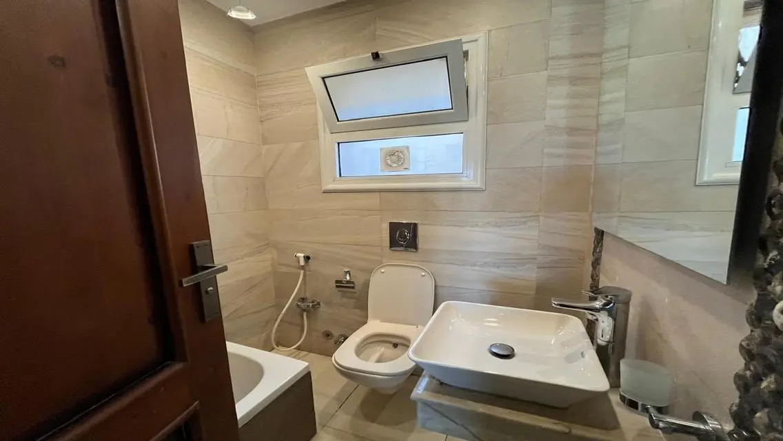 Luxury 2bedrooms with master room on garden view