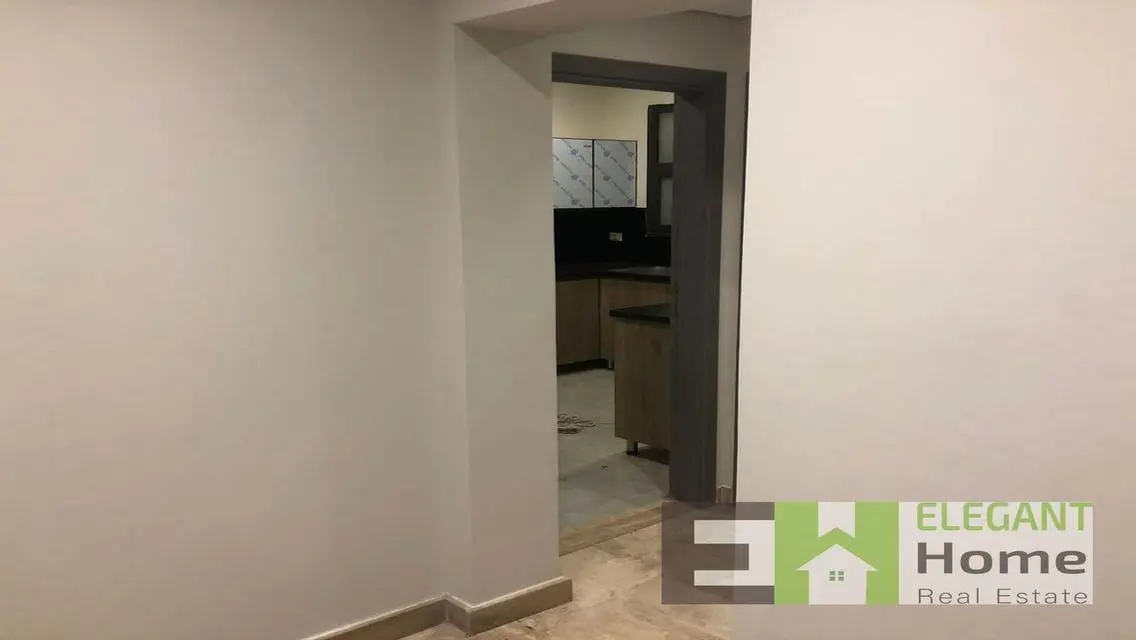 Town house(kitchen+ACs) for rent at Mivida