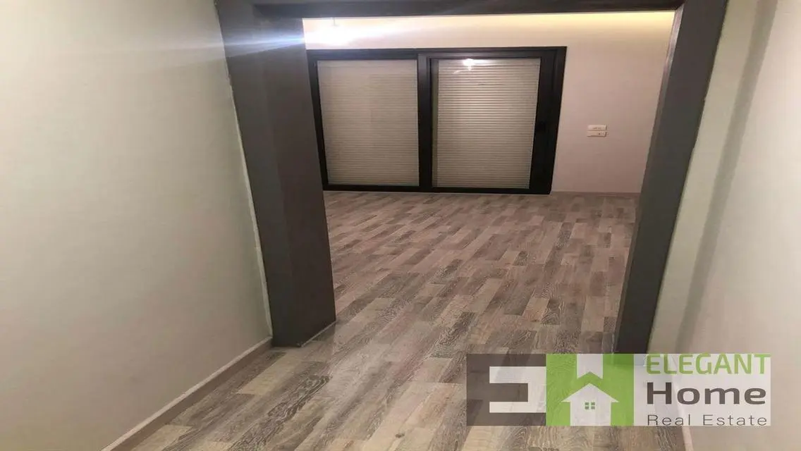 Town house(kitchen+ACs) for rent at Mivida