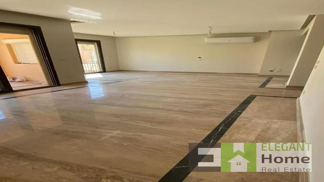 Town house(kitchen+ACs) for rent at Mivida