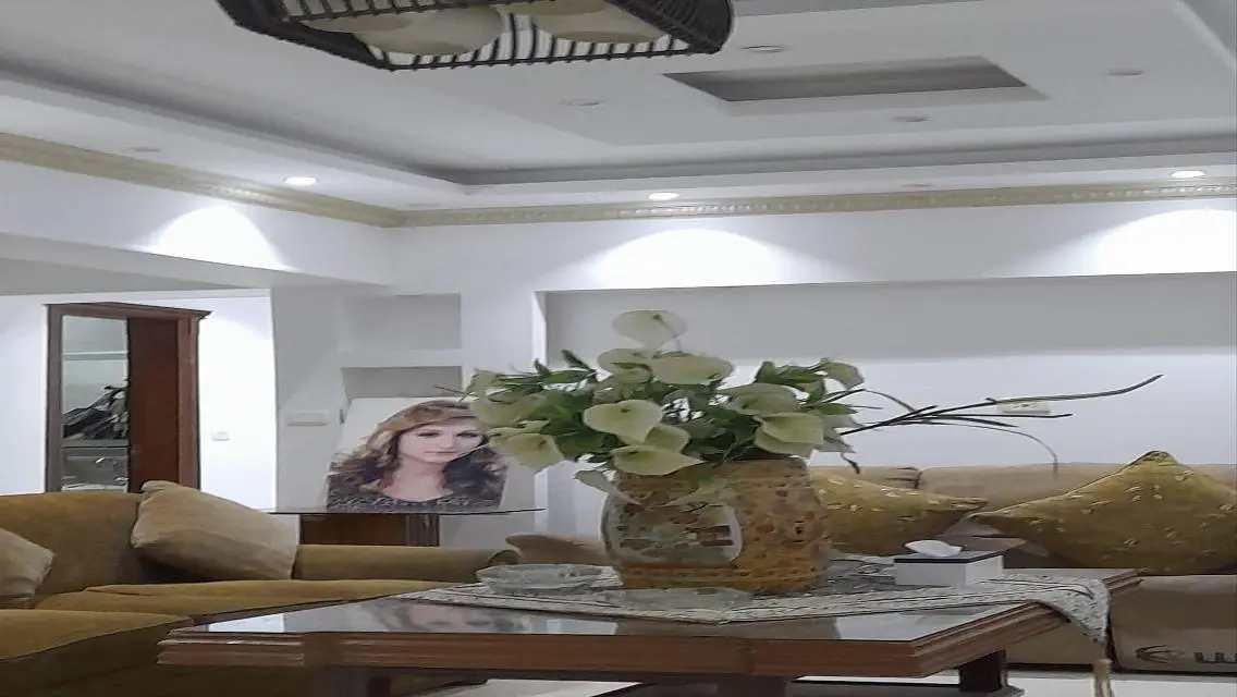 شقة للبيع بتشو امريكان مرحلة اولى زهراء المعادى ..