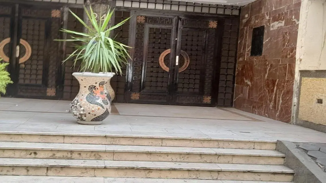 شقة للبيع بتشو امريكان مرحلة اولى زهراء المعادى ..