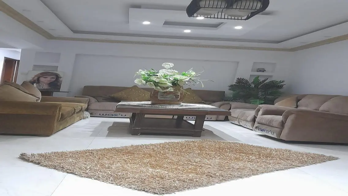 شقة للبيع بتشو امريكان مرحلة اولى زهراء المعادى ..