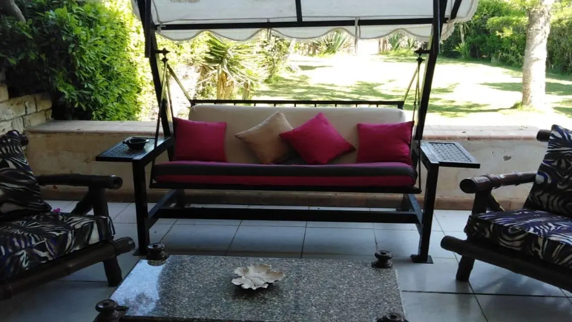 Villa second row sandy lake in marina5 steps servi