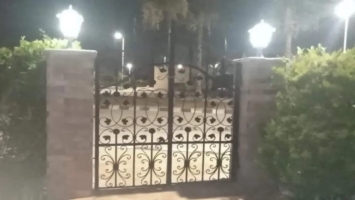 Villa second row sandy lake in marina5 steps servi